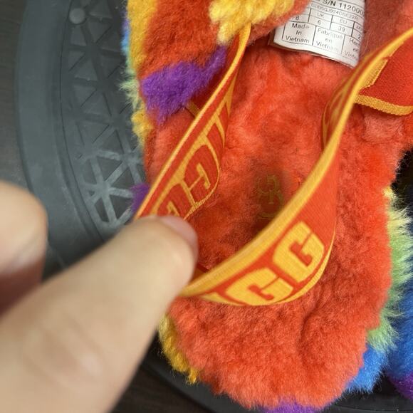 UGG Fluff Yeah Womens Size 8 Slide Rainbow Slide Slip On Comfort Slippers - Picture 7 of 10
